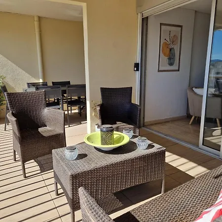 Lägenhet Beau 65 M2 En Front De A St Raphael - Piscine *