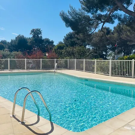 Beau 65 M2 En Front De A St Raphael - Piscine Lägenhet *