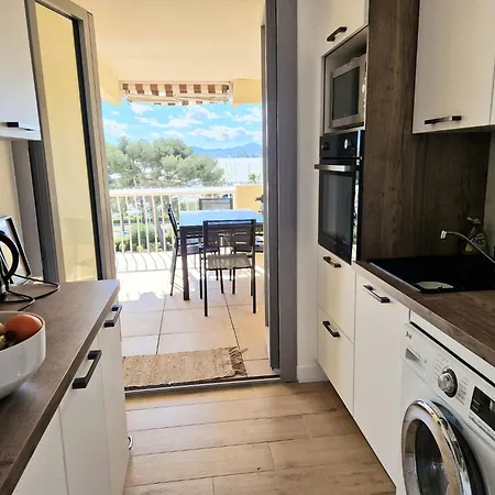 Beau 65 M2 En Front De A St Raphael - Piscine Apartamento Saint-Raphaël