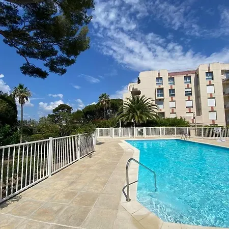 Beau 65 M2 En Front De A St Raphael - Piscine Apartamento