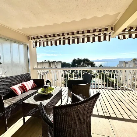 Beau 65 M2 En Front De A St Raphael - Piscine 아파트 *