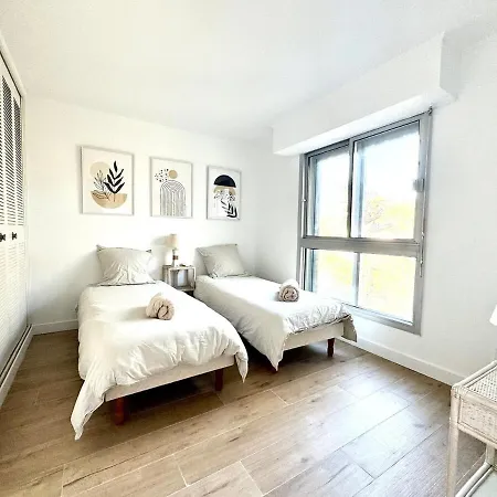 Beau 65 M2 En Front De A St Raphael - Piscine Saint-Raphaël