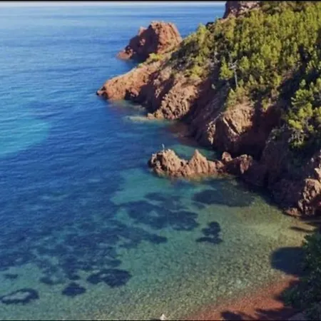 Beau 65 M2 En Front De à St Raphaël - Piscine * Saint-Raphaël